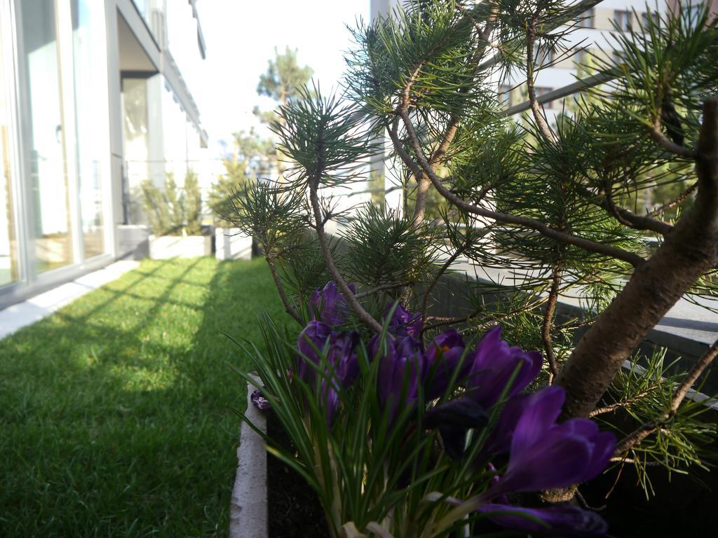 Garden Apartment Cracow- Shopping Mall 1Min, Underground Parking, Family Friendly, City Center คราคูฟ ภายนอก รูปภาพ